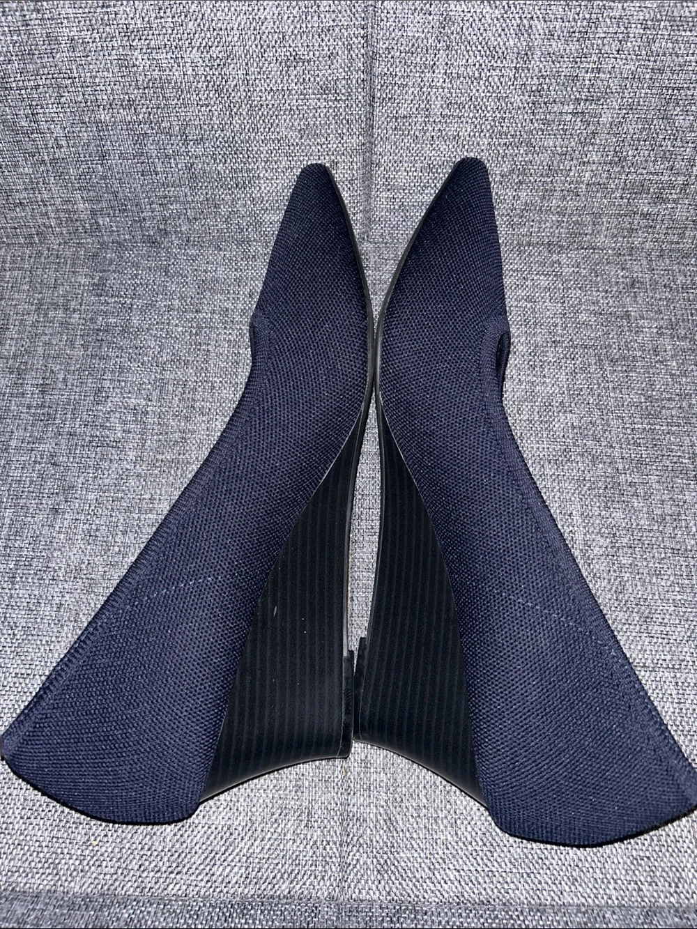 NEW - VIVAIA Women's Navy Pointed-Toe Stress Free Wedge Heel